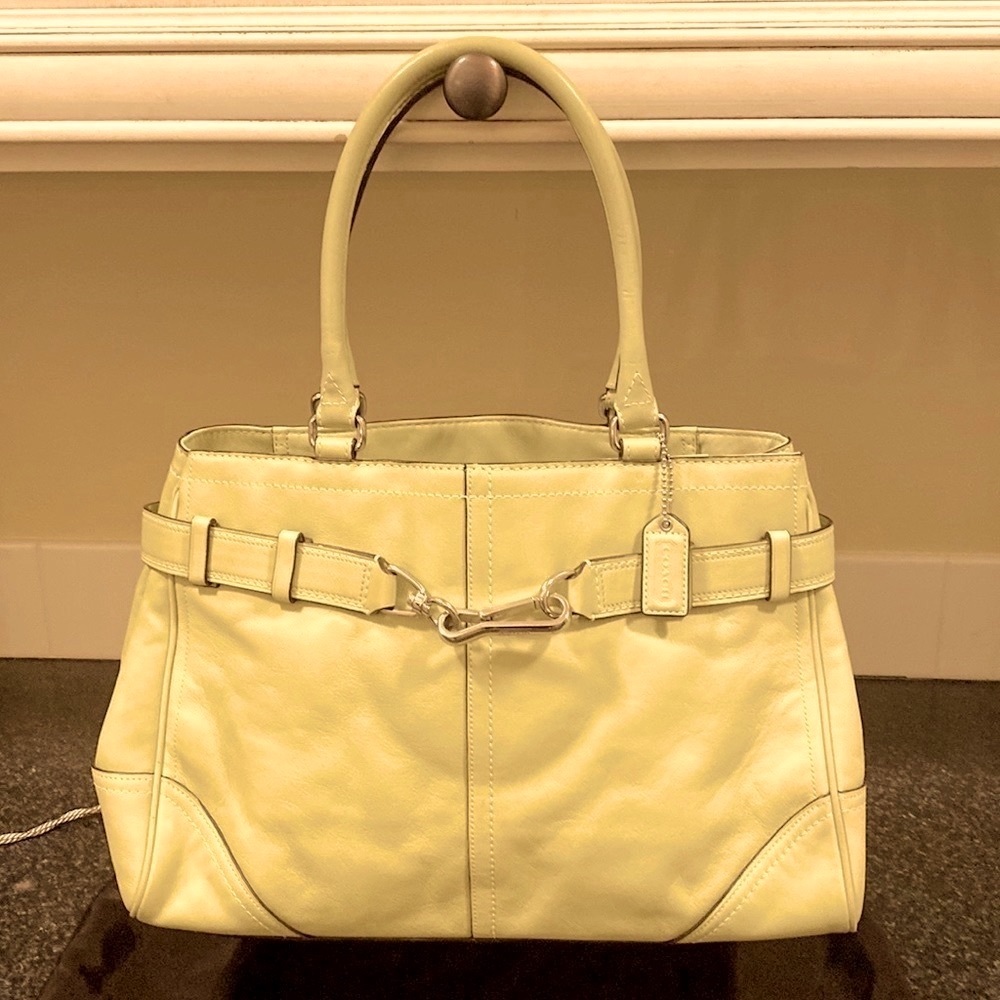 COACH large lime (pear) leather Carryall w/rolled leather handles, #F11200